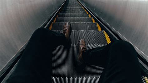 Download Wallpaper 1920x1080 Escalator Stairs Legs Full Hd Hdtv Fhd