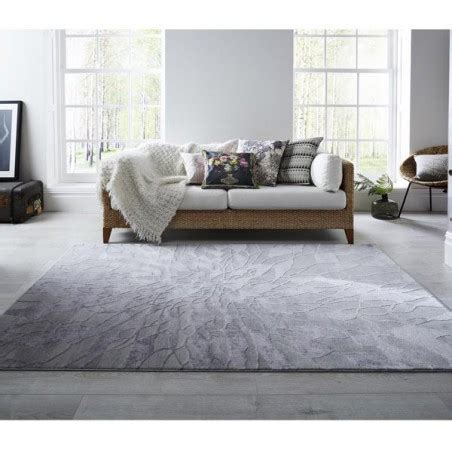 Découvrez notre gamme de tapis modernes et choisissez le tapis qui sublimera votre intérieur. Tapis salon moderne gris en laine Alpaca Suri Grey par Luxmi