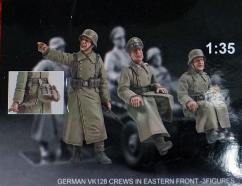 Unpainted Scale 135 Vk128 Crews In Eastern Front Figure Historical
