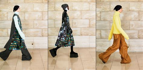 Fashion Designer Marc Jacobs Presents Fall Winter Collection Dosula