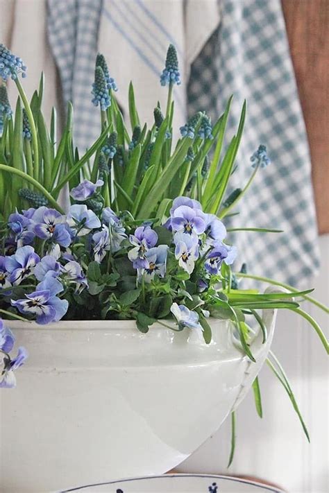 Pin By Rita Leydon On Blue Farmhouse Flower Planters Flower Cottage