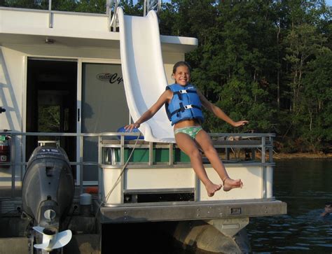 Bedford county is just three hours from washington, d.c. Houseboat Rentals Smith Mountain Lake Virginia at Parrot ...