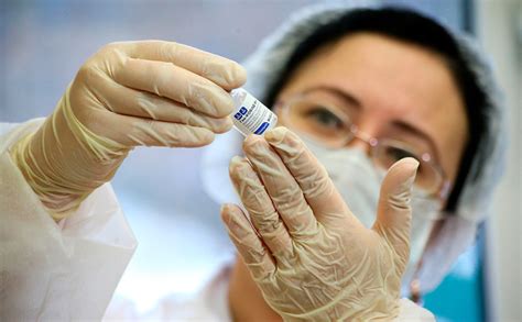 В России стартовала повторная вакцинация от коронавируса :: Общество :: РБК