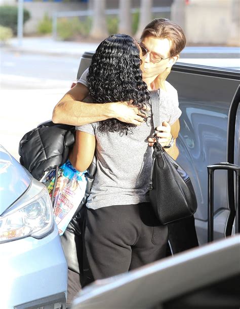 Tlcs Chilli And Matthew Lawrence Kiss As He Picks Her Up From The Airport