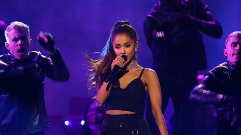 Ariana Grande Just Covered Whitney Houston And Weve Got All The Goosebumps