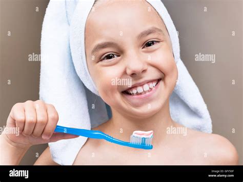 Little Girl Brushing Teeth Stock Photo Alamy