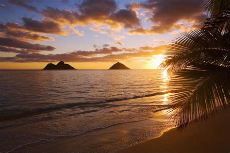 Usa Hawaii Oahu Lanikai Beach With Mokulua Island In Background At