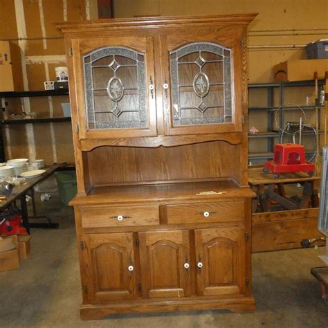Lot 12 2 Piece Lighted China Cabinet Hutch W Leaded Etched Glass Doors Norcal Online