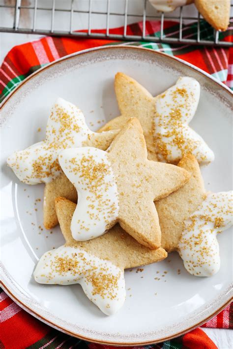 Was going to give them away for xmas tins. Holiday Grain-Free Sugar Cookies - Eat Yourself Skinny