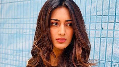 Erica Fernandes Biography Net Worth Age Height Son Movies And Tv Shows Abtc