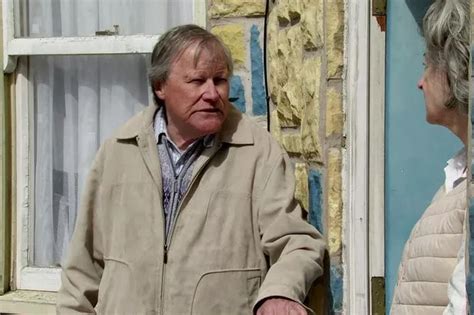 Coronation Street Fans Say Its Overdue For Roy Cropper As They