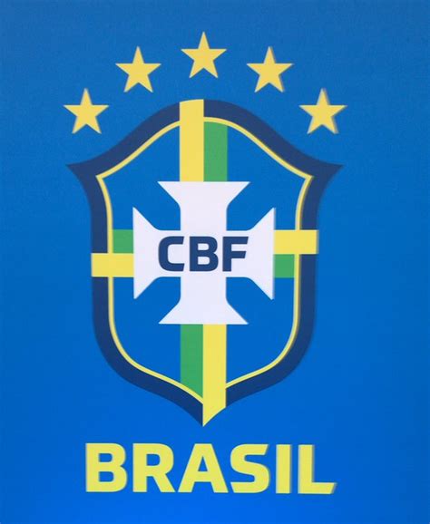Cbf Apresenta Novo Escudo Que Só Será Incluído No Uniforme Da Seleção Em 2020