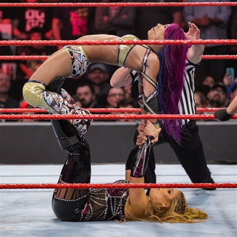 Photos Rousey And Natalya Throw Down With Boss N Hug Connection In Wild Main Event Ronda