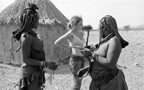 Reporter Goes Topless In African Tribe 7 Pics Xhamster