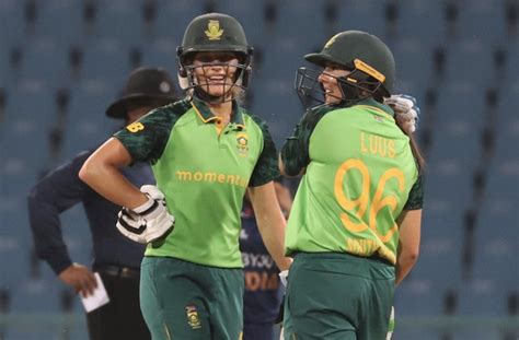 1st T20i Anne Bosch And Shabnam Ismail March South Africa To A Series