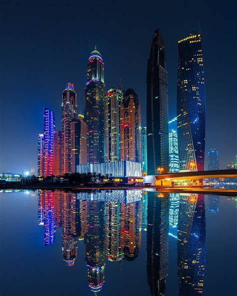 The Beautiful Dubai Marina Skyline At Night 🌃 Dubai🇦🇪 Shotzdelight