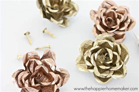 It makes a very beautiful rose! DIY Metal Roses