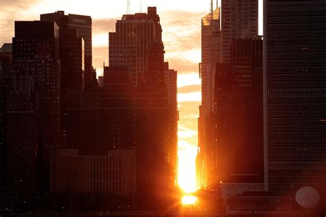 Manhattanhenge 2017 Where And When To View New York Citys Most
