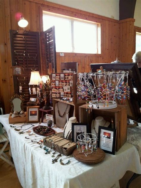 Jewelry Booth Display And Lighting Idea Indoor Crafts Craft Show