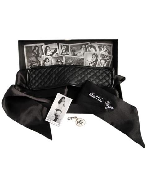 Bettie Page Bad Girl Blackout Blindfold Review