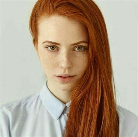 Pin By Daniyal Aizaz On Redheads Gingers Red Hair Woman Bright Red Hair Redhead Beauty