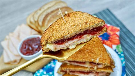 Amazing Air Fryer Turkey Cranberry And Brie Sandwiches