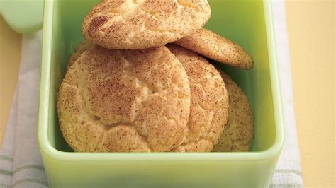 Open up a box of yellow cake mix and you're on the verge of baking a bad day better or whipping up a showstopping cake (which no one will believe with these tips from the betty crocker test kitchens, you can be sure your yellow cake will bake up perfectly every time. Cake Mix Snickerdoodles recipe from Betty Crocker
