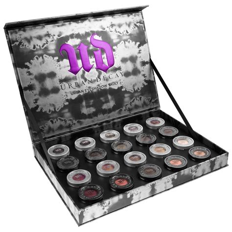 Shop top beauty brands like urban decay. Urban Decay Eyeshadow Vault Black Friday Limited Edition ...