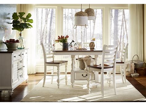 A beautiful home deserves a beautiful dining table where family and friends can get together. Newport Counter-Height Table | Havertys