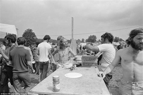 Woodstock 1969 Performers Man Serves Currants At Woodstock