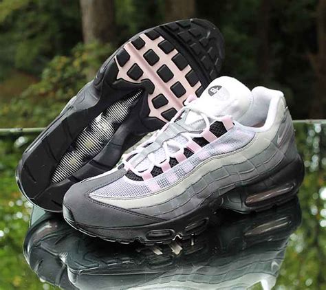 Nike Air Max 95 Gunsmoke Pink Foam Men’s Size 13 Grey Blac Flickr