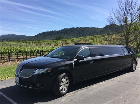 Limousine Lincoln Mkt 120 Inch Stretch 9 Passenger Limo Rental Apex