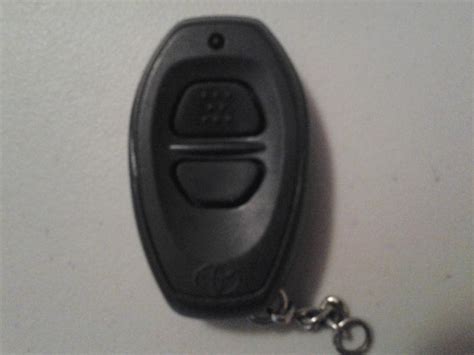 Sell 1998,1999,2000,2001,2002 Toyota Tundra key fob; FCC ID: BAB237131