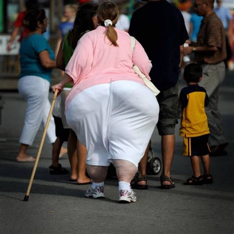 Obesity Crisis A 20 Minute Walk Could Help Avoid Early Grave Metro News