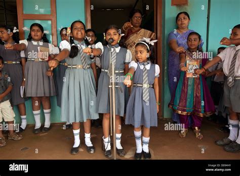 Kerala School Student Hi Res Stock Photography And Images Alamy