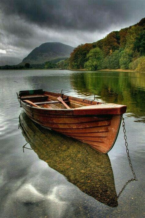 pin by julie on ir de vacaciones row boats old boats boat