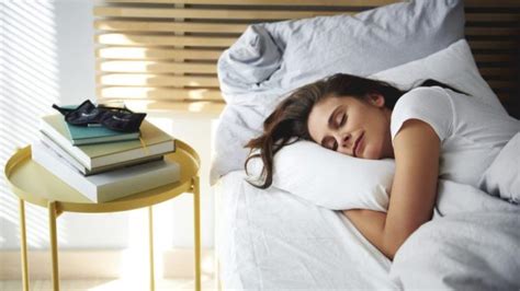 8 Health Benefits Of A Good Nights Sleep According To Expertshellogiggles