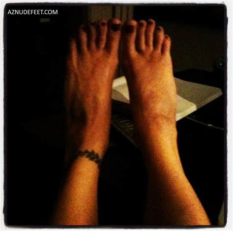 SAMANTHA PHILLIPS Feet AZNudeFeet