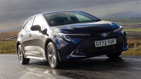 Toyota Corolla Facelift Review Self Charge Of The Light Brigade