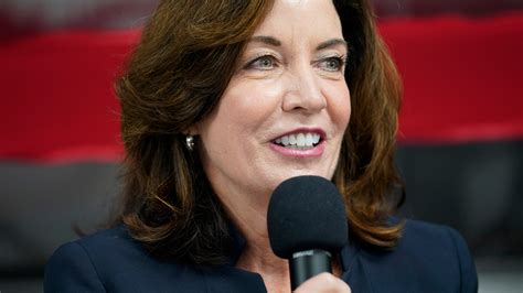 Lt Gov Kathy Hochul To Become New Yorks 1st Female Governor After Andrew Cuomo Resigns Ktla