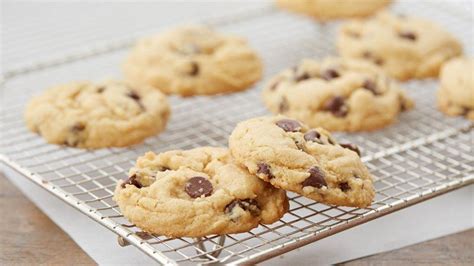 In honor of the holidays i am sharing my own version of the gluten free bisquick pie crust recipe found on the betty crocker website. Gluten-Free Bisquick™ Chocolate Chip Cookies recipe from Betty Crocker
