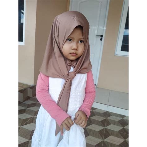 Jual Kerudung Anak Kerudung Segitiga Anak Jilbab Segitiga Pita Anak Shopee Indonesia