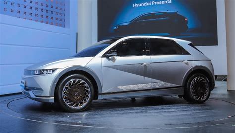 Hyundai Ioniq 5 “pakai” Batik Rayakan Hubungan Bilateral Ri Korsel