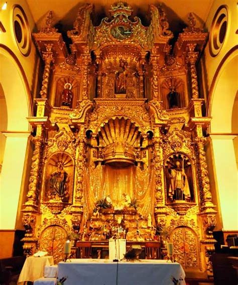 La Iglesia Del Altar De Oro En Panama City Panama Atractivos