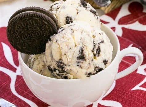 Oreo Ice Cream Homemade Vanilla Ice Cream Recipe With Oreo Chunks