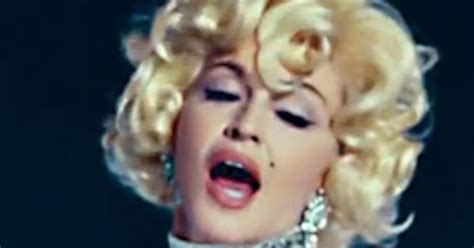 Foot Américain Et Marilyn Monroe Dans Le Nouveau Clip De Madonna