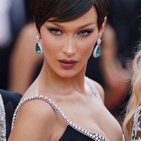 Removing the ends of the brows and extending the inner corners of the eyes that generate an even more tilted contour are also options. "Foxy eyes": what do we know about new beauty trend and ...
