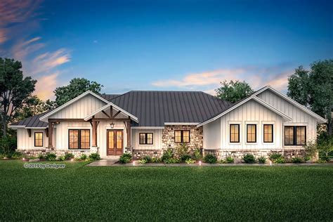 Hill Country Ranch Home Plan With Vaulted Great Room Hz