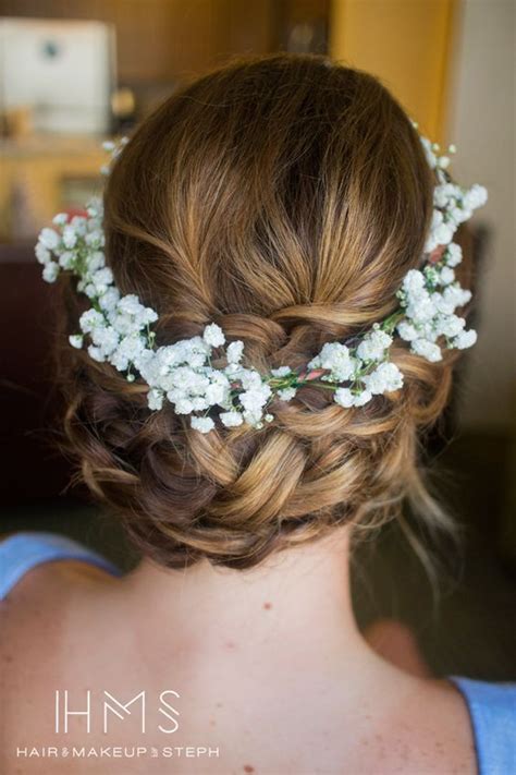 Top 16 Messy Updo Bridal Hairstyle Design With Flower Make