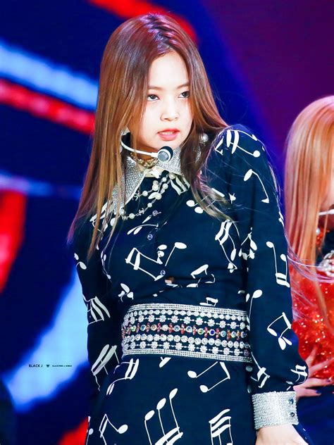 Blackpink Jennies Glamorous New Outfit Looks Very Expensive — Koreaboo